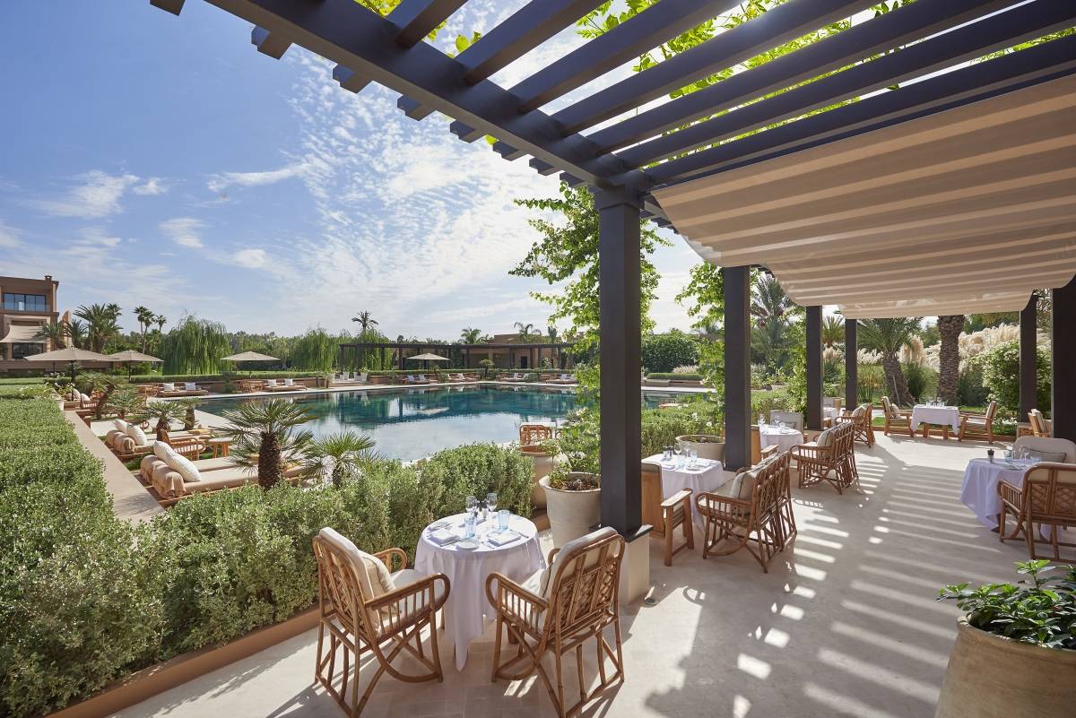 marrakech-fine-dining-pool-garden-02_1