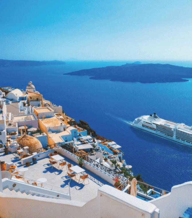 River Cruise vs Ocean Cruise: Which is Right For You?